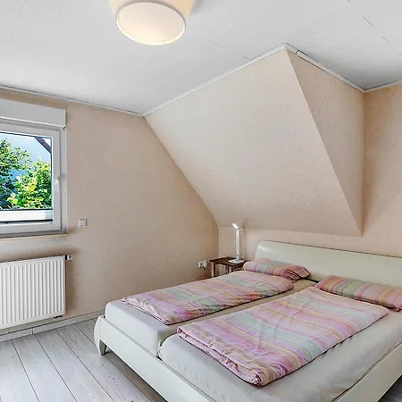 Apartament 1 *