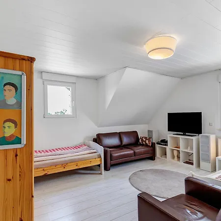 1 Apartament *